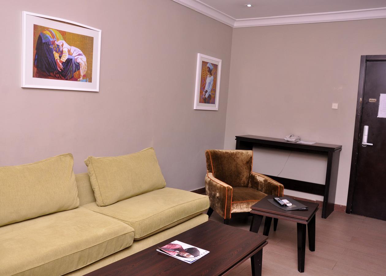 Tudor House Hotel Лаґос Екстер'єр фото