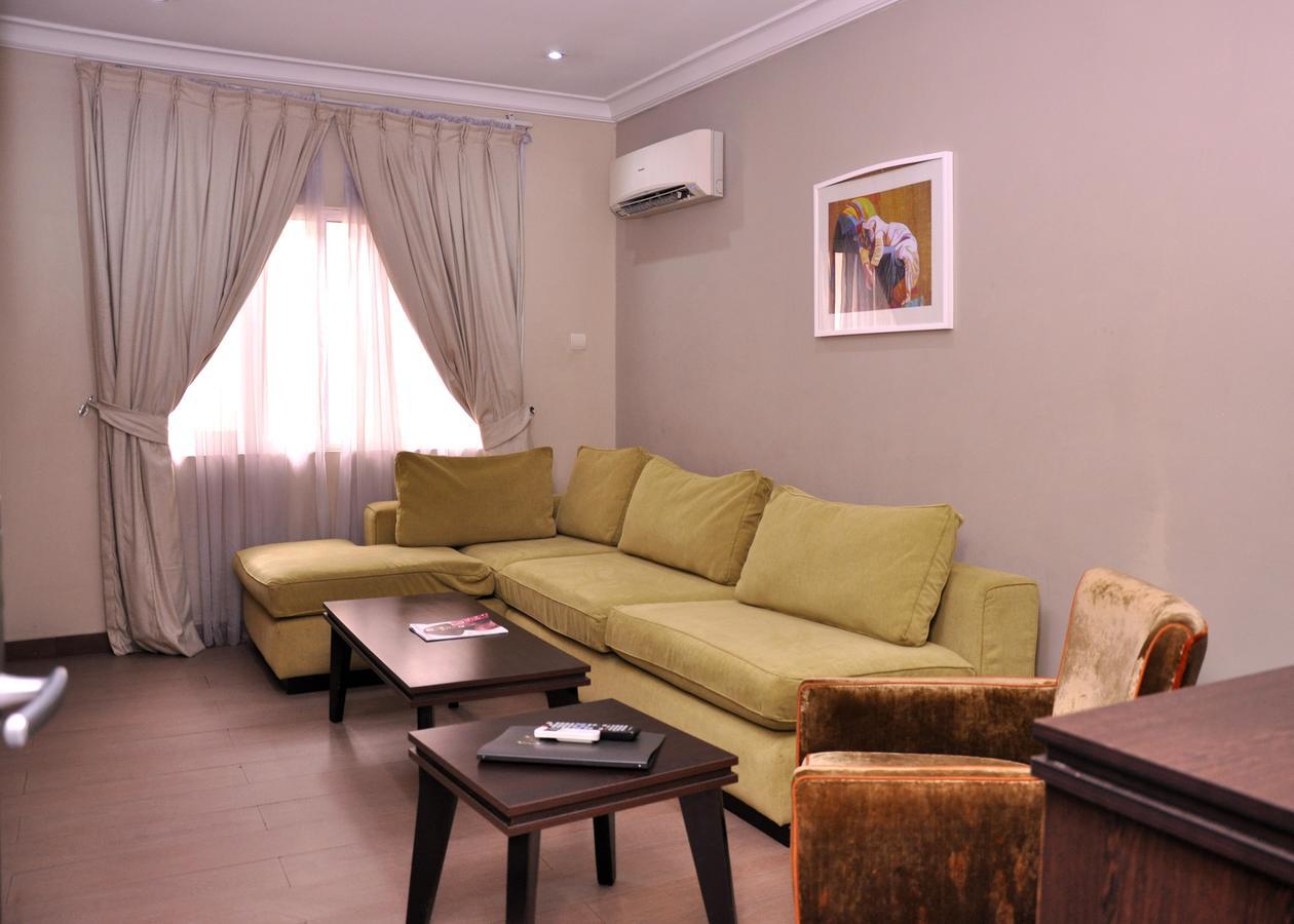 Tudor House Hotel Лаґос Екстер'єр фото
