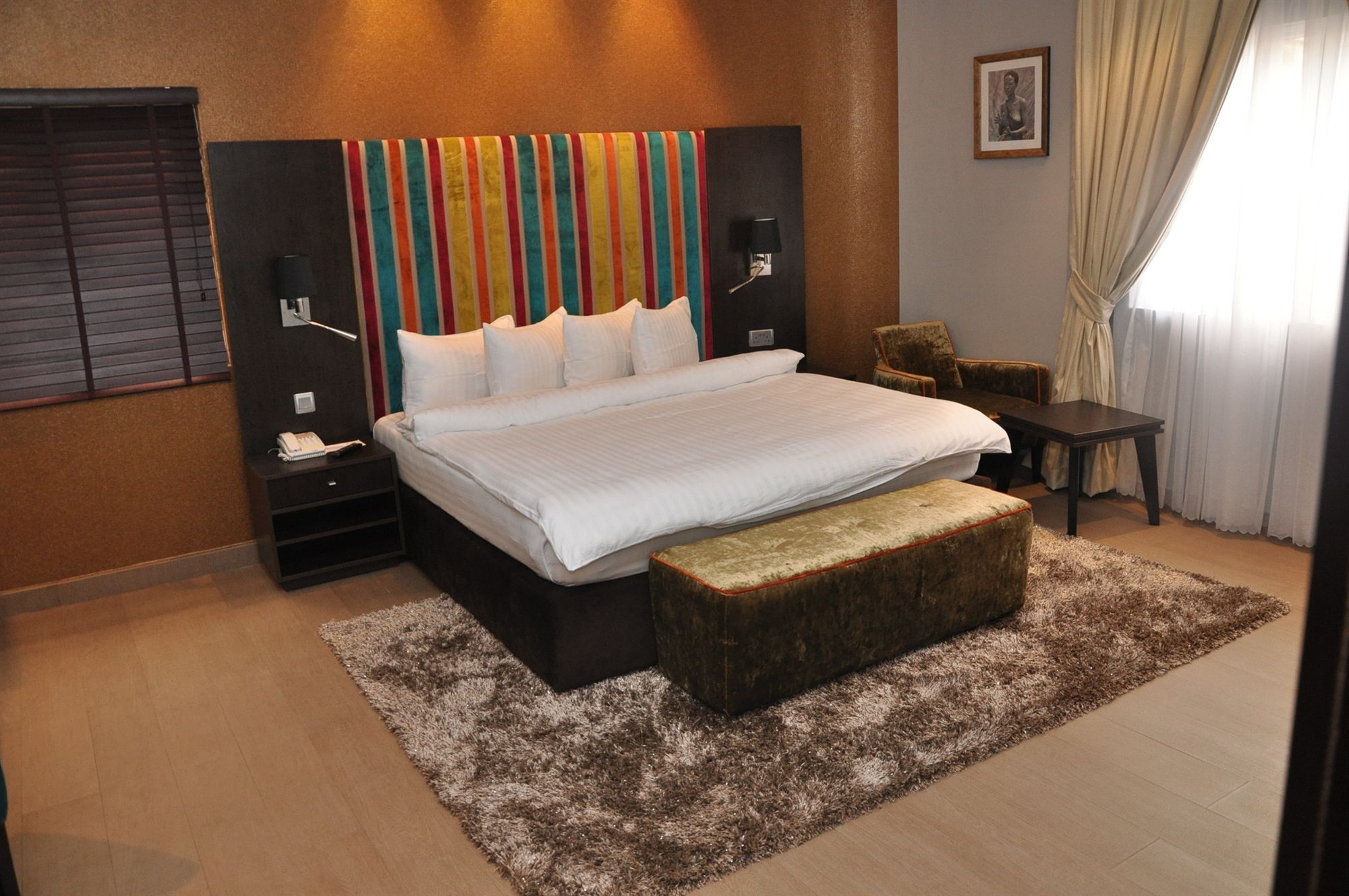 Tudor House Hotel Лаґос Екстер'єр фото